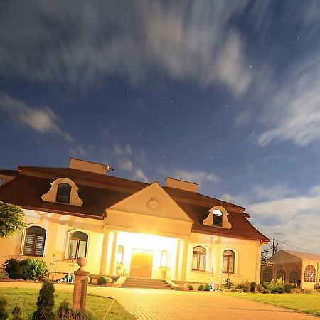 Prestige Bed & Breakfast Wierzchowisko Екстериор снимка